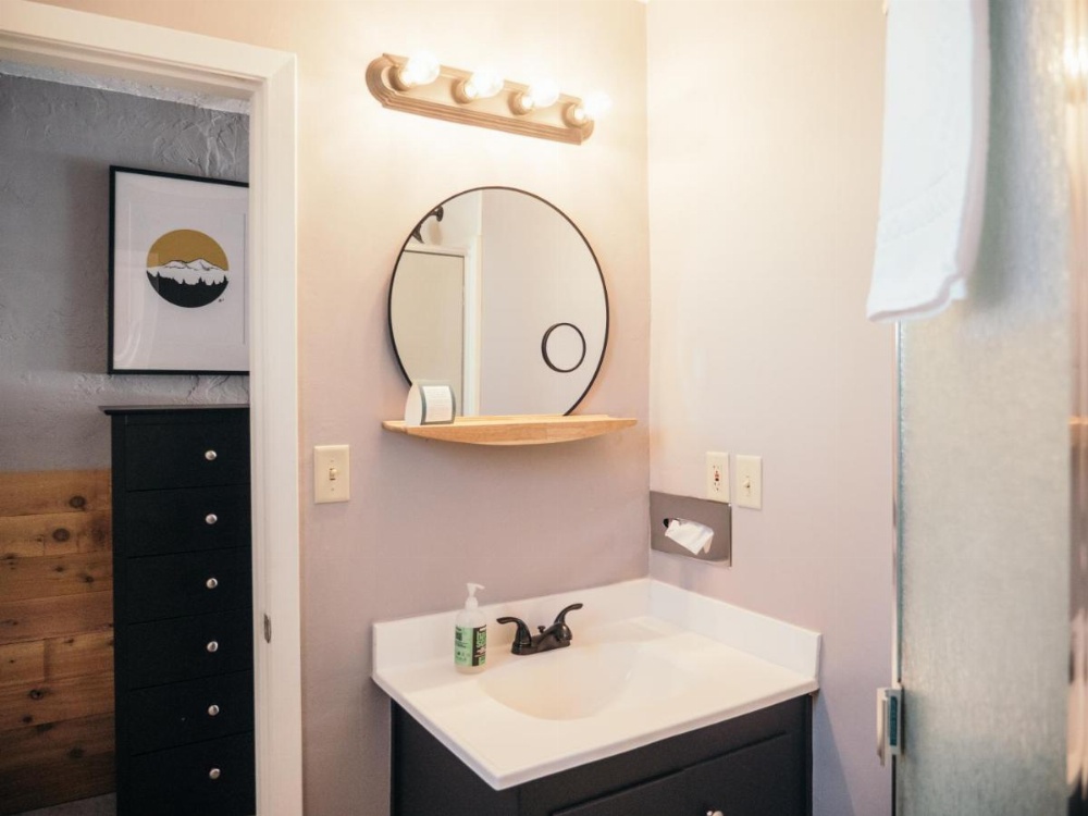 Room image 5
